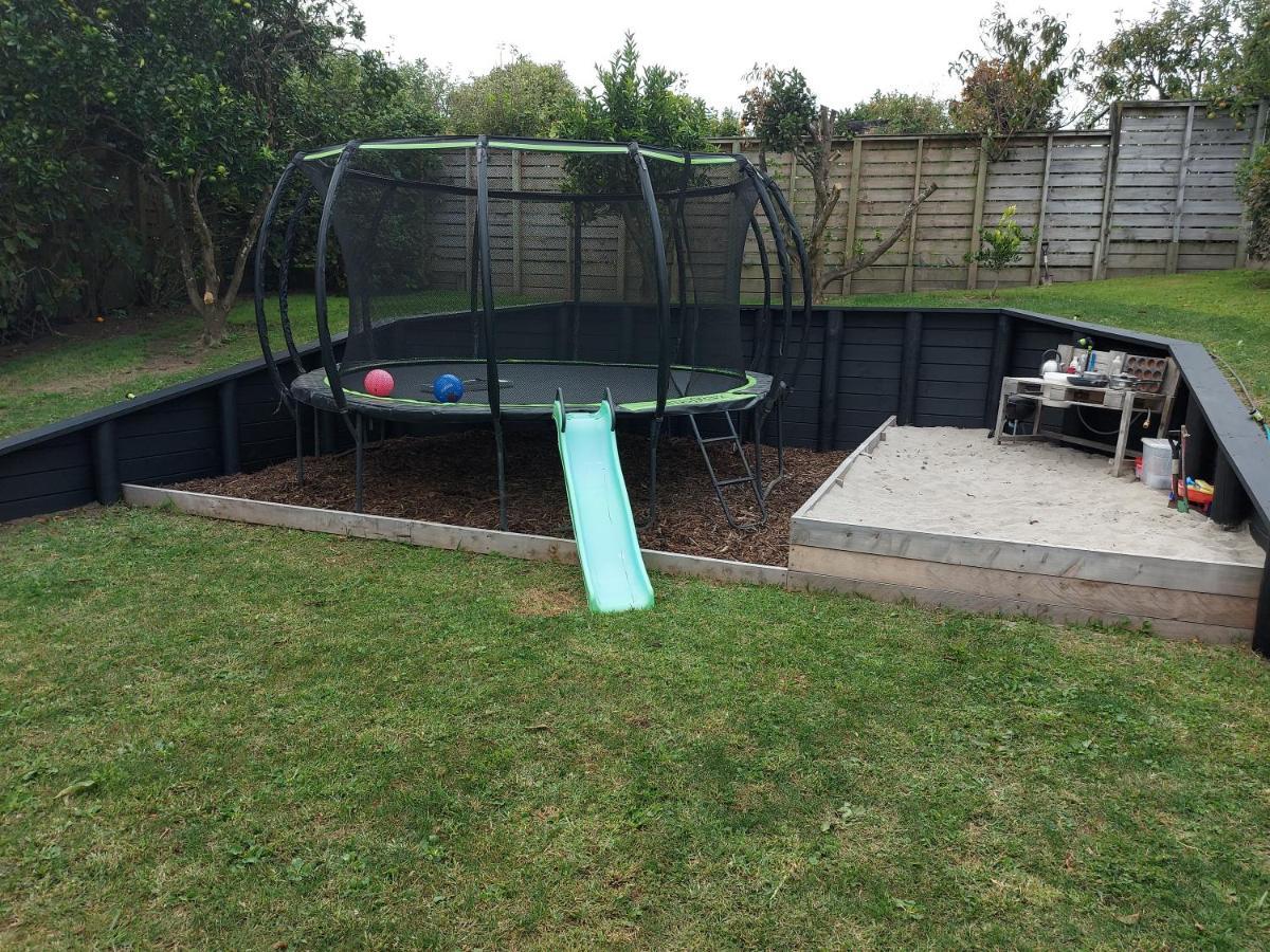 Guest House On Plummers Point Tauranga Exterior foto
