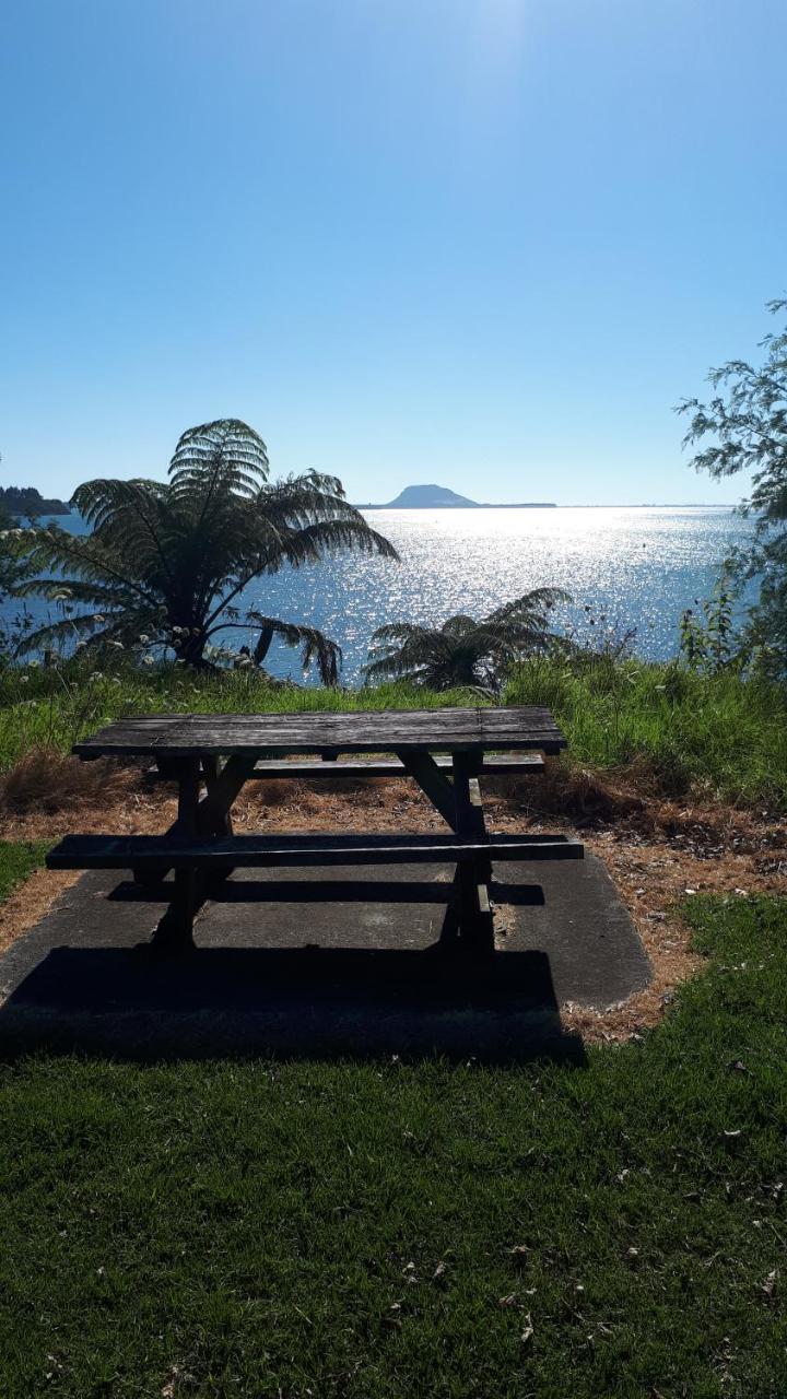 Guest House On Plummers Point Tauranga Exterior foto